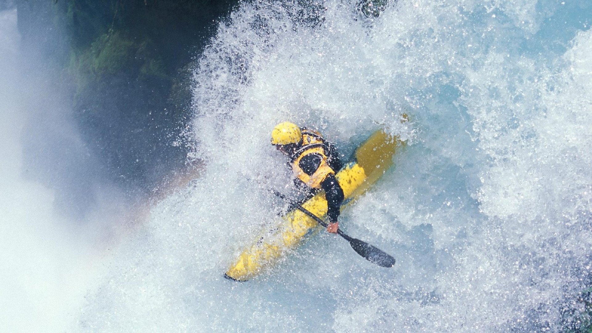 开云体育官网下载-特色高空吊索漂流，水上极速运动体验场，水上绳索吊桥游乐项目